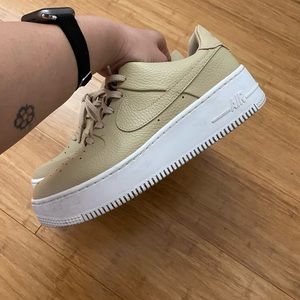 Nike Air Force 1 sage low